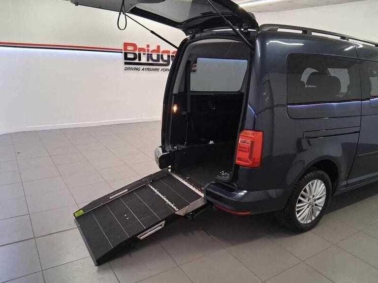 2018 Volkswagen Caddy 2.0 TDi C20 Maxi Combi WAV 5 Seats 5dr MPV Diesel Manual