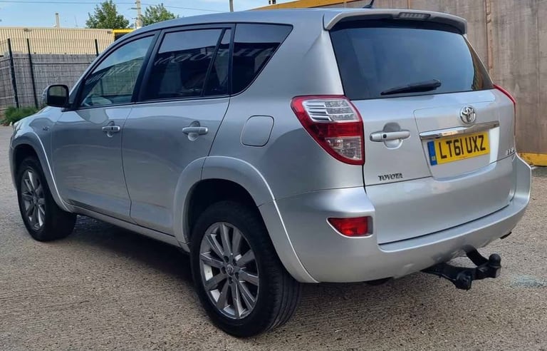 🚙 2012 Toyota RAV4 SR – 2.2 Diesel 4x4 | Automatic | MOT July 2026 ✅