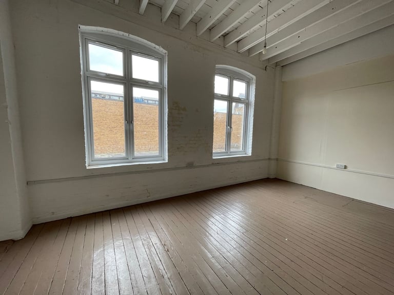 Commercial Studios to Rent in Hackney