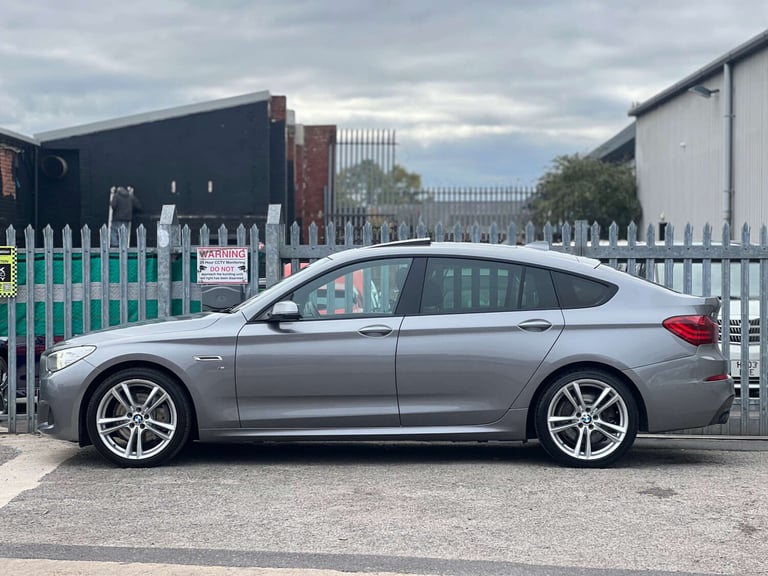 2015 BMW 5 Series 520d M Sport 5dr Step Auto HATCHBACK DIESEL Automatic