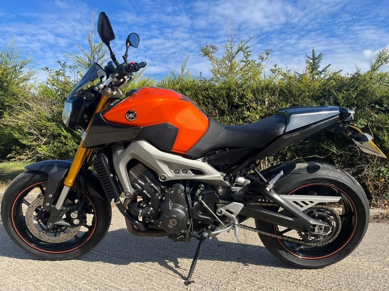 2015 15 YAMAHA MT-09 NAKED MT09 900 TRIPLE 12k MILES MT 09 900