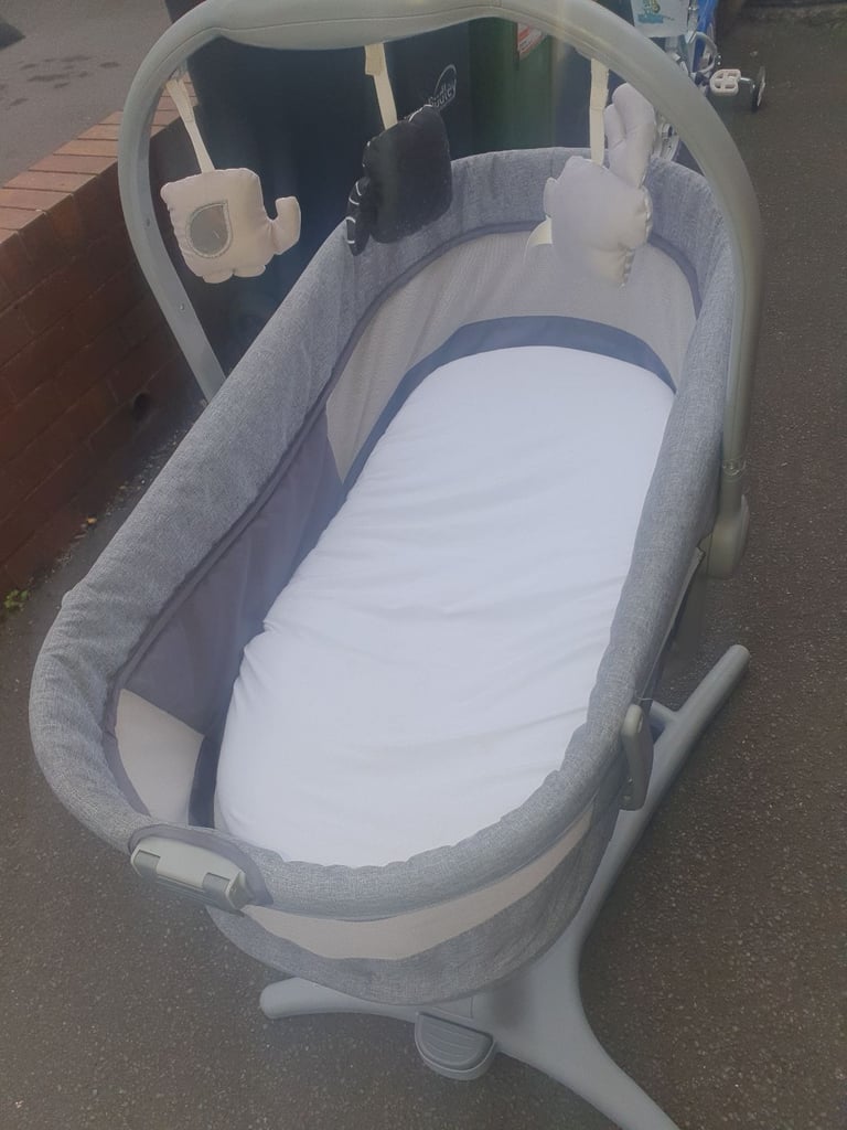 Chicco Baby Hug Crib, Adjustable Rise & Fall , Tilt , Mobile etc & High Chair. Good Condition,Clean