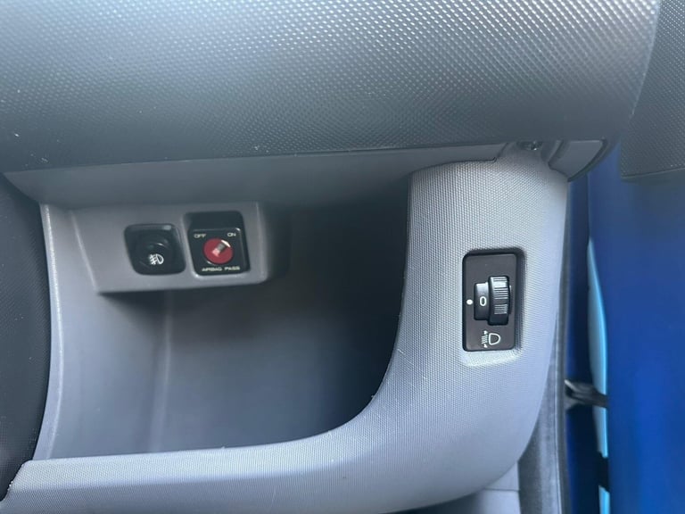 2009 Toyota AYGO 1.0 VVT-i Blue Euro 4 5dr HATCHBACK Petrol Manual