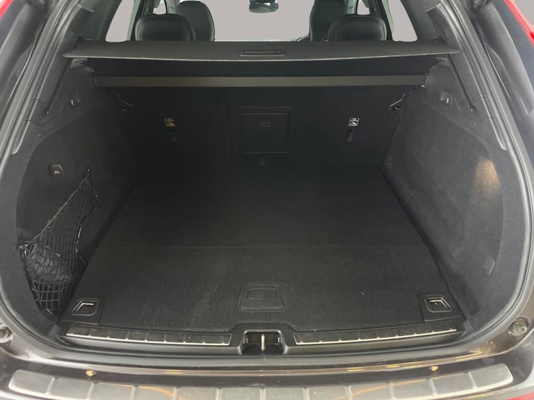 2021 Volvo XC60 2.0 T6 Recharge PHEV R DESIGN 5dr AWD Auto ESTATE PETROL/ELECTRIC Automatic
