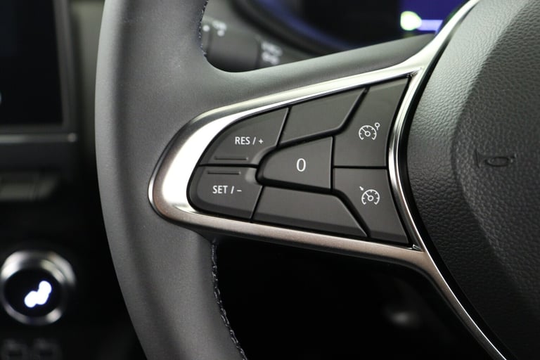 2025 Renault Clio 1.6 E-TECH full hybrid 145 Techno 5dr Auto Hatchback Hybrid Automatic