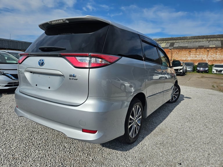 2019 Toyota Estima hybrid grade 4 carplay