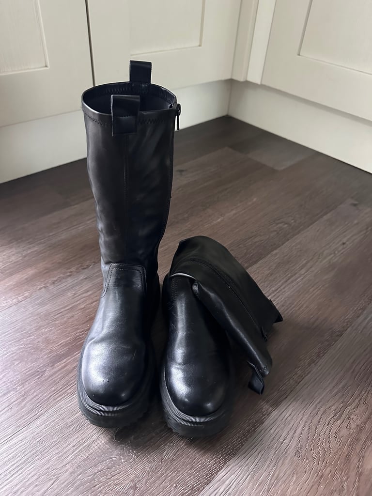 image for Zara girls knee high black boots EU33