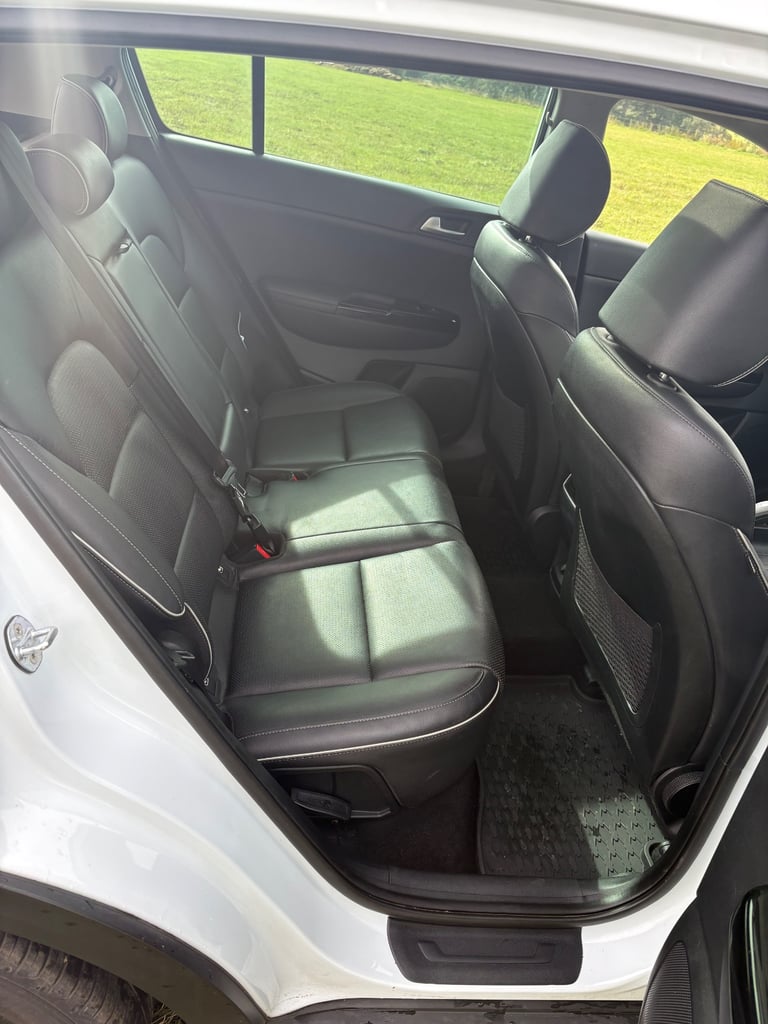 Kia, SPORTAGE, Estate, 2017, Manual, 1995 (cc), 5 doors