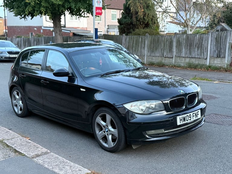BMW, 1 SERIES, Hatchback, 2010, Manual, 1995 (cc), 5 doors