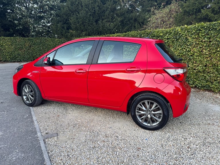 2017 Toyota Yaris 1.5 Hybrid Icon Tech 5dr CVT HATCHBACK Petrol/Electric Hybrid Automatic