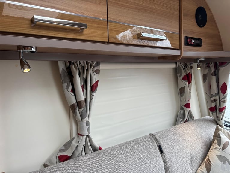 2017 BAILEY PEGASUS BRINDISI, 4 BERTH WITH ISLAND BED, NEW MATTRESS
