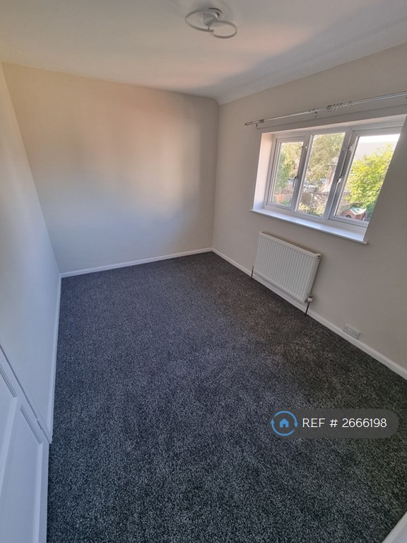 3 bedroom house in Merrivale Road, Stafford, ST17 (3 bed) (#2666198)