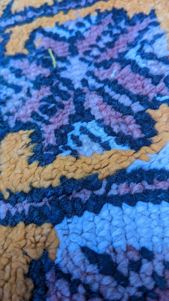 vintage moroccan rug 152 x 116 cm