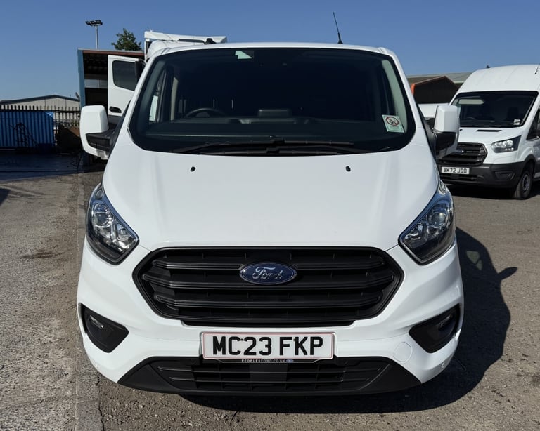 2023 Ford Transit Custom 2.0 EcoBlue 130ps Low Roof Trend 9 Seat MPV MPV Diesel Manual