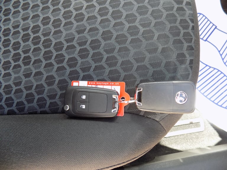 VAUXHALL CORSA 1.4 DESIGN. MORE PHOTOS AND VIDEO LINK ON OUR WEBSITE