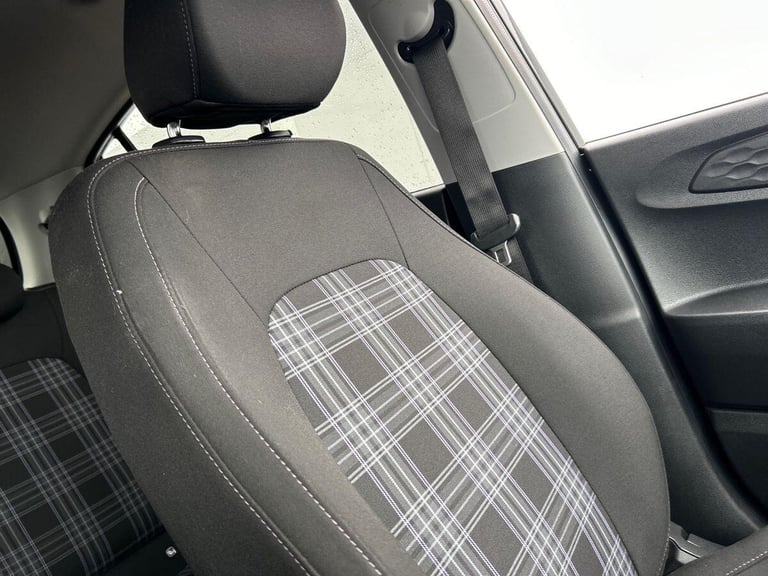 2024 Hyundai i10 1.0 Premium Hatchback 5dr Petrol Auto Euro 6 (s/s) (63 ps) Hatchback PETROL Auto...