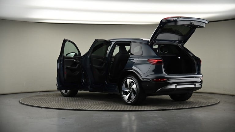2024 Audi Q6 e-tron 100kWh S line SUV 5dr Electric Auto quattro (388 ps) SUV Electric Automatic