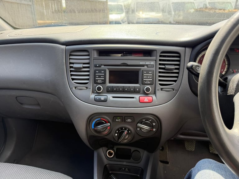 2010 KIA RIO 1.4 Strike 5dr - Image 14