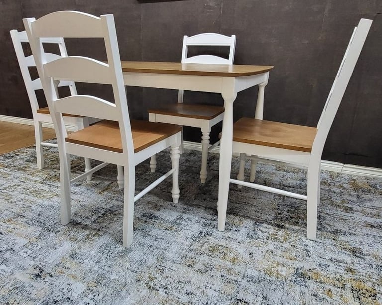 Ex-Display Table & 4 Chairs