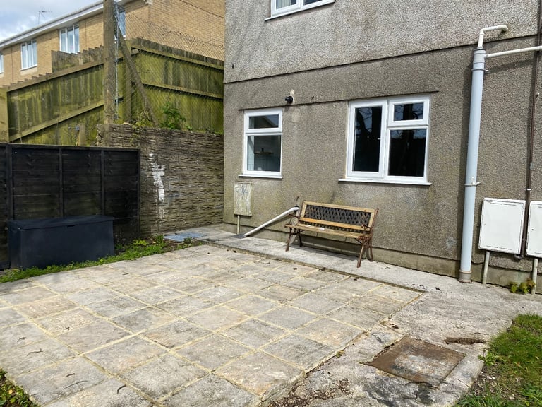 Flat to rent in Bridgend