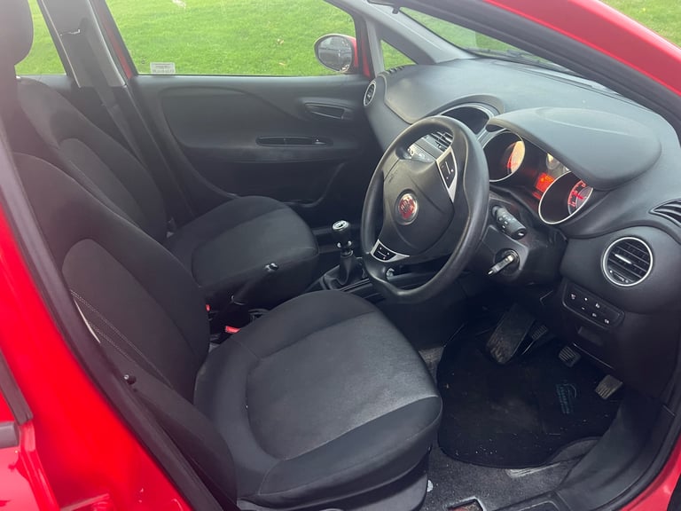 Fiat, PUNTO, Hatchback, 2016, Manual, 1242 (cc), 5 doors