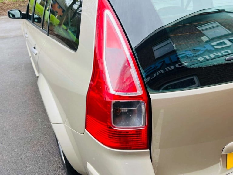 2008 Renault Megane 1.9 dCi FAP Dynamique S Estate 5dr Diesel Manual (154 g/km, 130 bhp) Estate D...