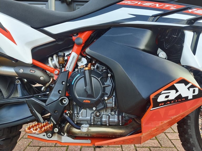 KTM 890 ADVENTURE R 2021 - LOADED WITH POWERPARTS - FSH - 10000 MILES - EXHAUST 