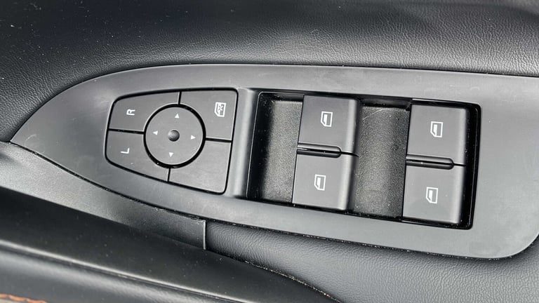 2025 MG MG HS 1.5 T-GDI SE 5dr Hatchback Petrol Manual