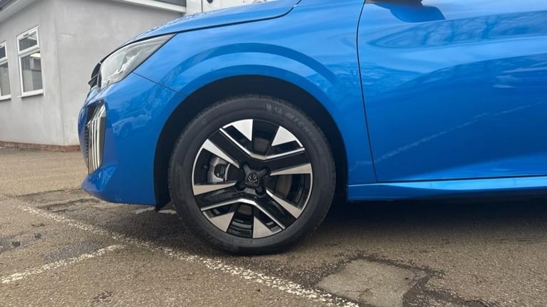 2024 Peugeot 208 50kWh E-Style Hatchback 5dr Electric Auto (7.4kW Charger) (136 ps) Hatchback Ele...