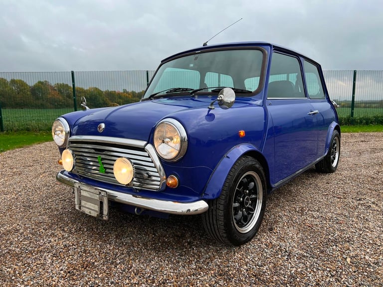 RARE CLASSIC PAUL SMITH MINI ONLY 36000 MILES &amp; 15 SERVICES