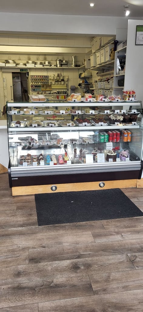 Fully equipped bakery to rent