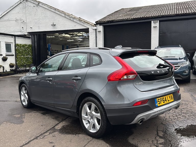 2014 Volvo V40 Cross Country 2.0 D3 Lux Nav Hatchback 5dr Diesel Geartronic Euro 5 (s/s) (150 ps)...
