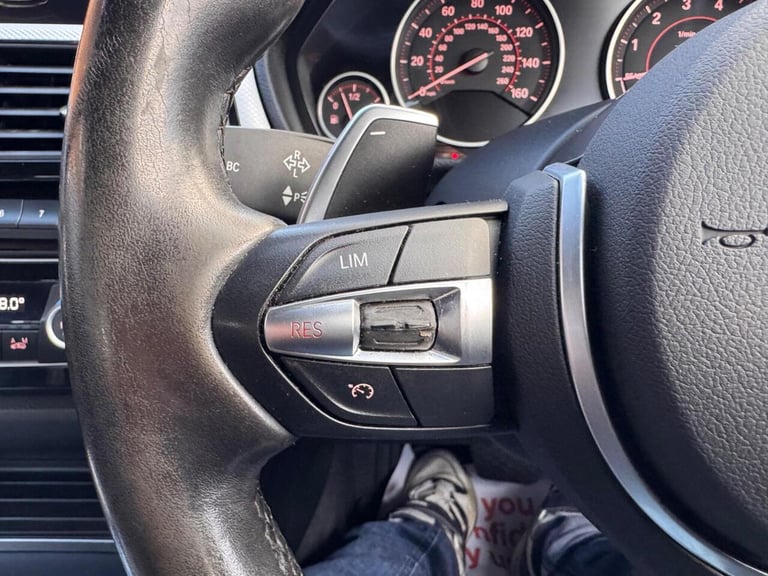 2017 BMW 3 Series Saloon (2015 - 2018) Saloon Hybrid Automatic