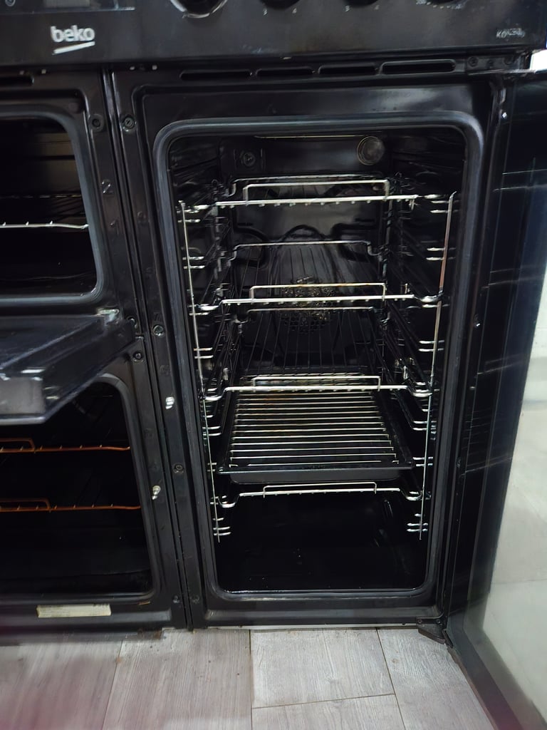 Free range oven - collection only