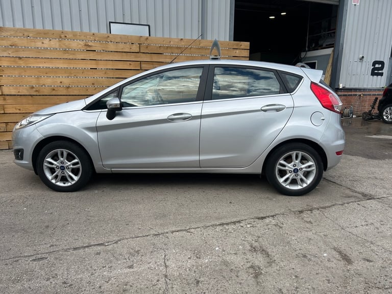 2017 Ford Fiesta 1.25 82 Zetec 5dr HATCHBACK Petrol Manual
