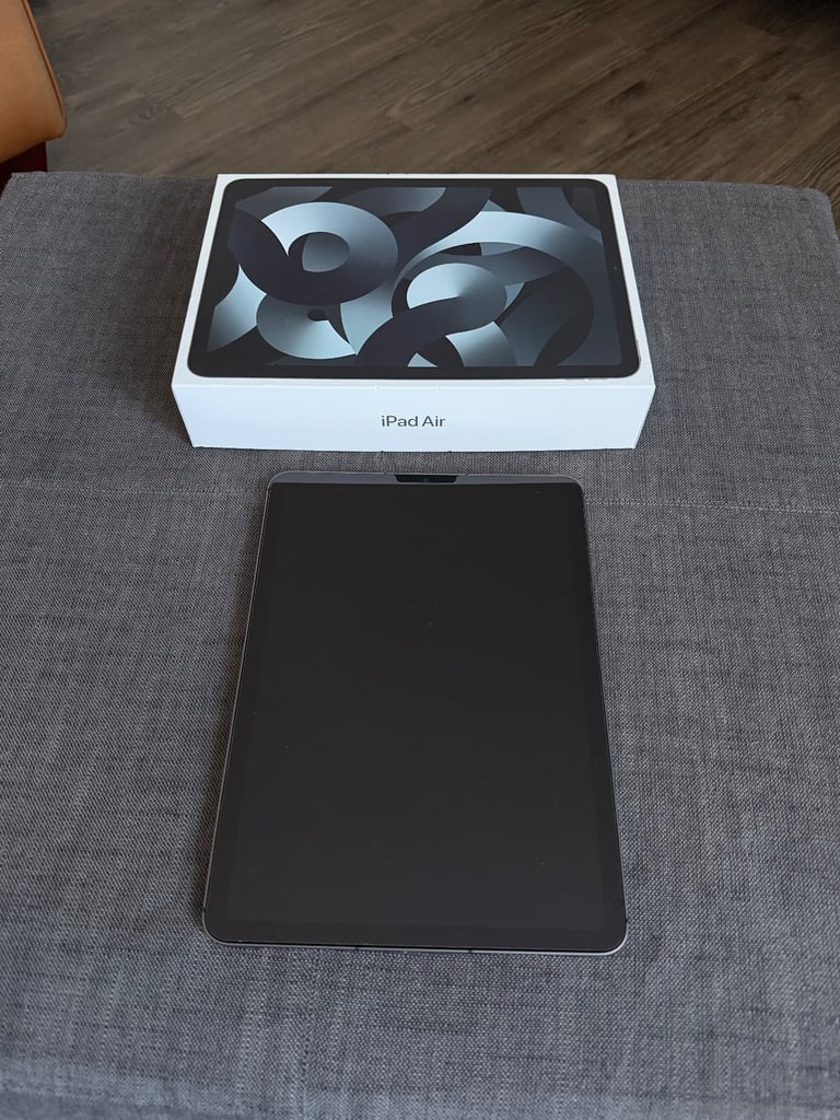 IPAD AIR 5TH GEN 256 GB