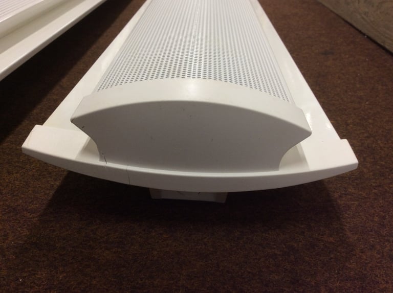 2x 4' Twin Daylight White Metal Striplights, Office/Retail/Garage Lights