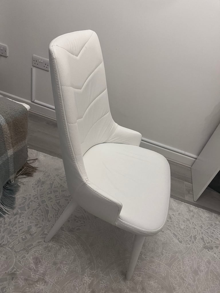 Dining chairs 