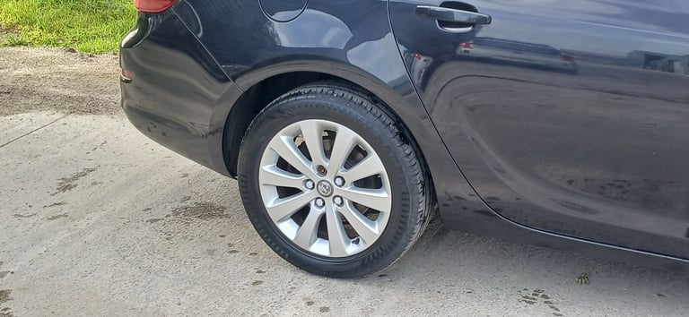 2011 Vauxhall Astra 2.0 Cdti Se Auto Estate 47000 Miles