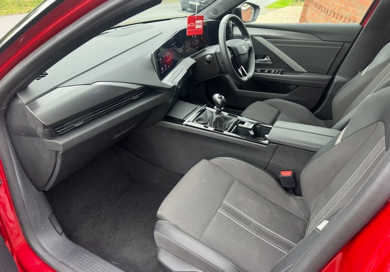 Vauxhall, ASTRA, Hatchback, 2023, Manual, 1199 (cc), 5 doors