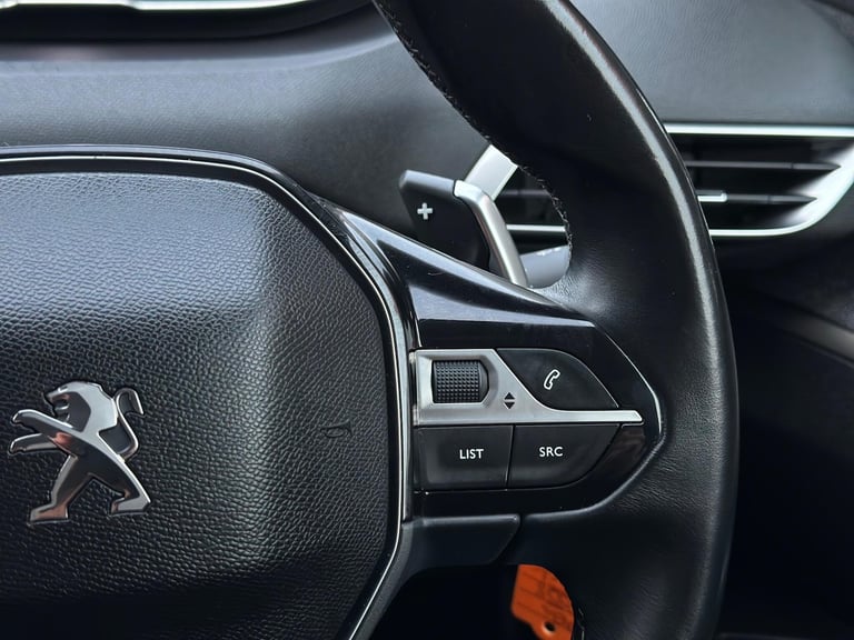 2018 Peugeot 5008 1.2 PureTech Allure EAT Euro 6 (s/s) 5dr HATCHBACK Petrol Automatic