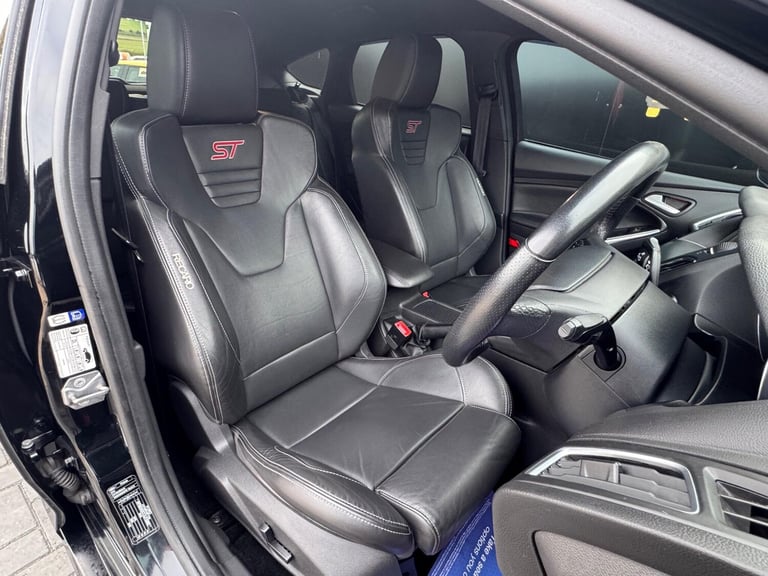 2018 Ford Focus 2.0T EcoBoost ST-3 Euro 6 (s/s) 5dr HATCHBACK Petrol Manual