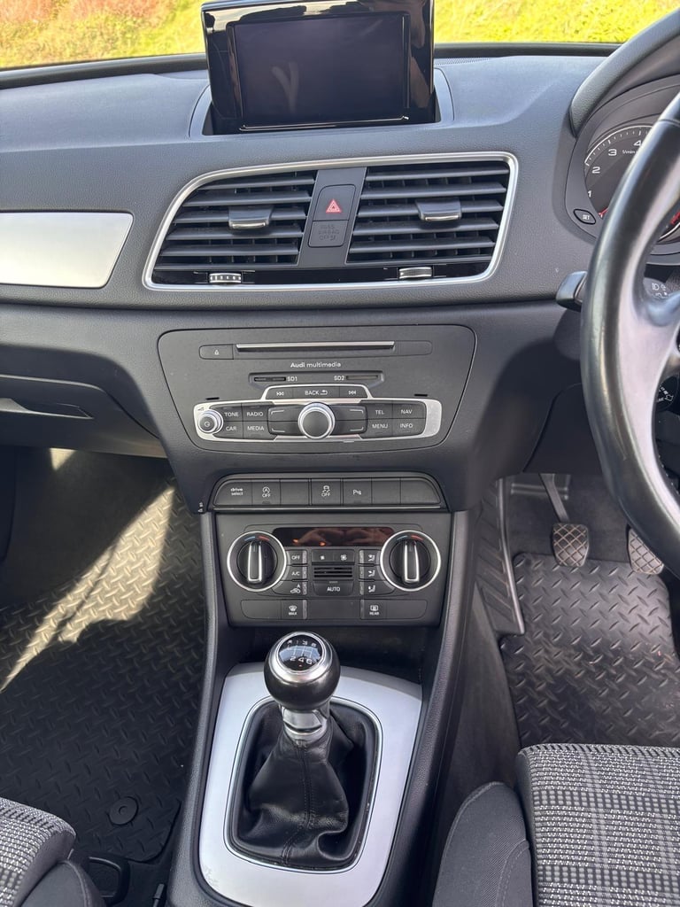2015 Audi Q3 1.4 TFSI CoD SE Euro 6 (s/s) 5dr ESTATE Petrol Manual
