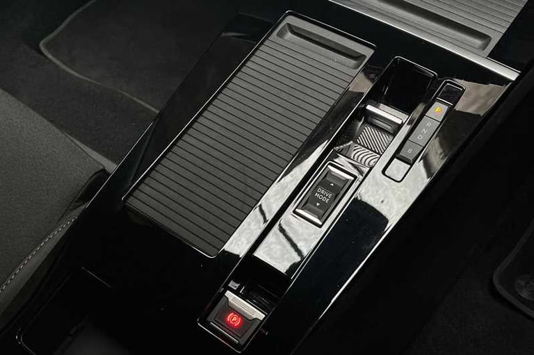 2024 Vauxhall Astra 115kW GS 54kWh 5dr Auto HATCHBACK ELECTRIC Automatic