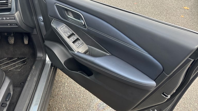 2022 Nissan Qashqai 1.3 DiG-T MH Tekna 5dr Petrol Hatchback Hatchback Petrol Manual