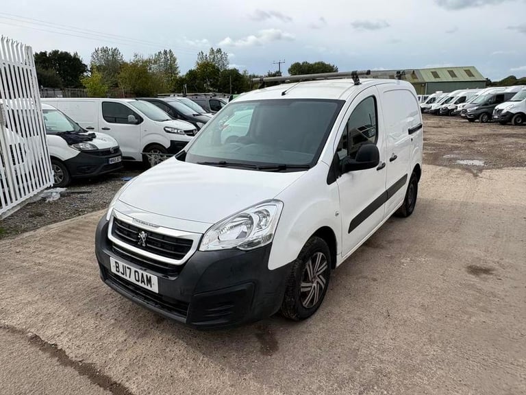 2017 Peugeot Partner Partner SE L1 Blue HDi Panel Van DIESEL Manual