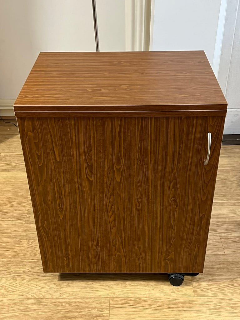 Horn sewing cabinet - Gumtree