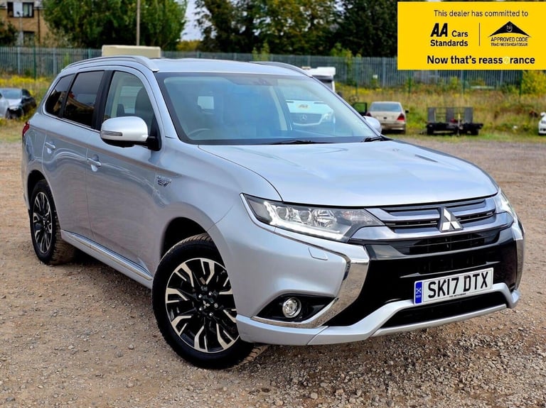 2017 Mitsubishi Outlander 2.0h 12kWh 4h SUV 5dr Petrol Plug-in Hybrid CVT 4WD Euro 6 (s/s) (200 p...