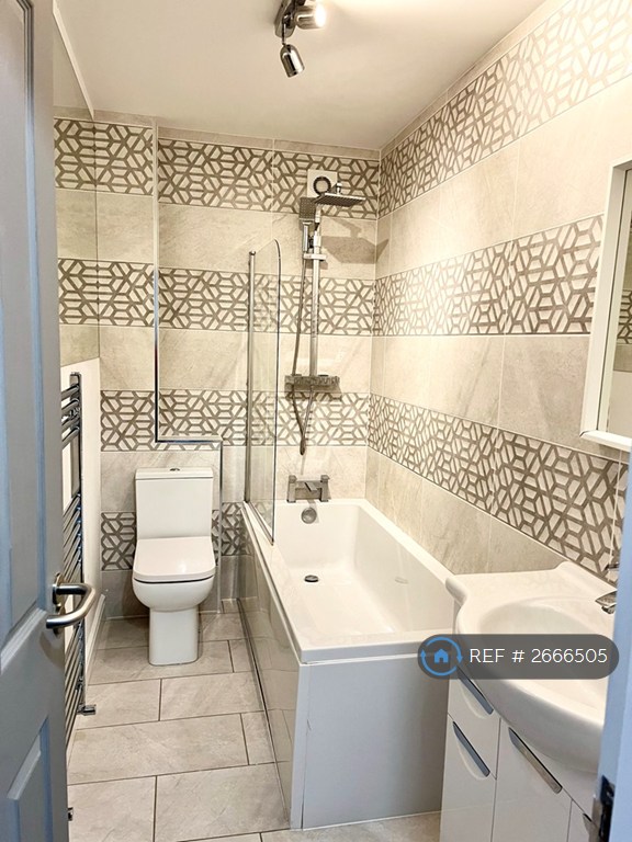3 bedroom house in Regent Street, Padfield, Glossop, SK13 (3 bed) (#2666505)