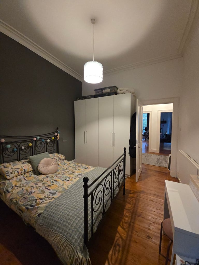 2 Bedroom Glasgow West End Flat (short let)